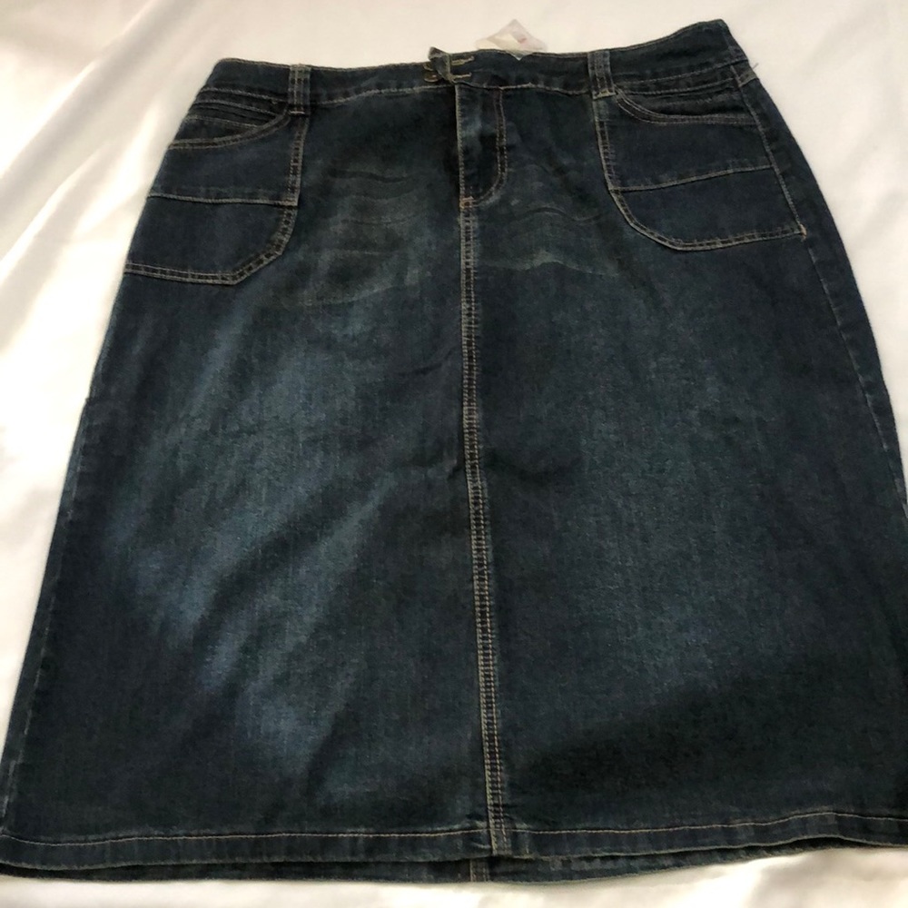 Denim skirt